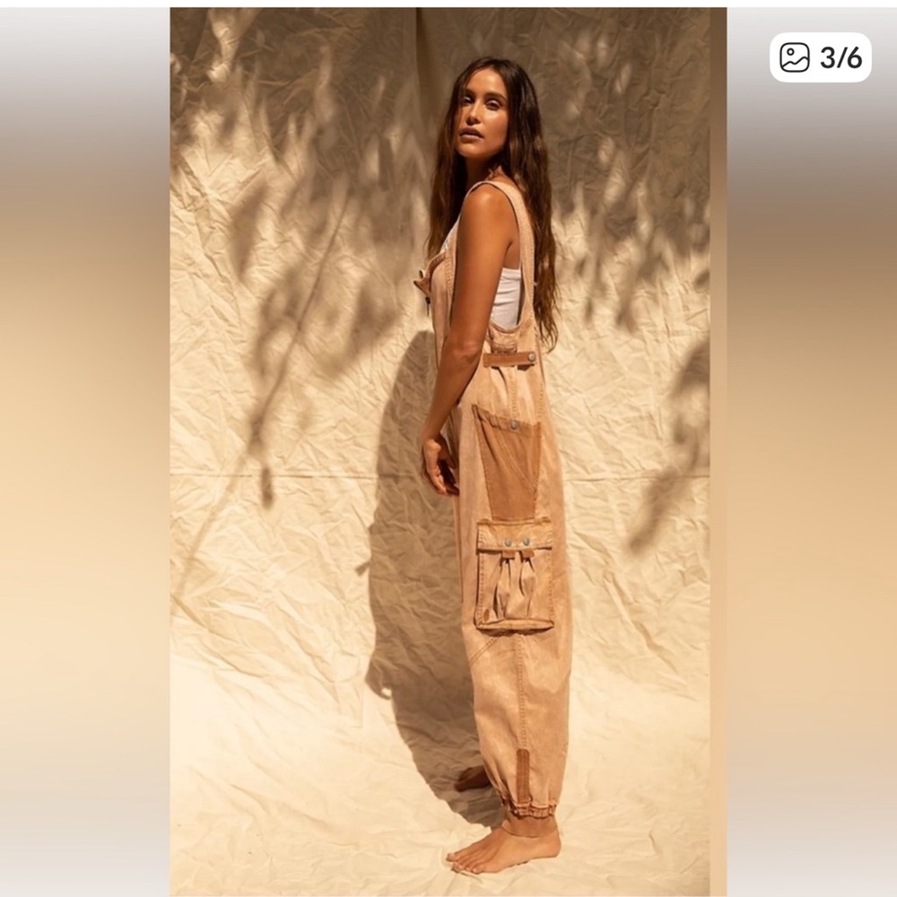 FP Movement Fast Track Jumpsuit. Size Xsmall. Color Sand Shell. - Picture 4 of 12